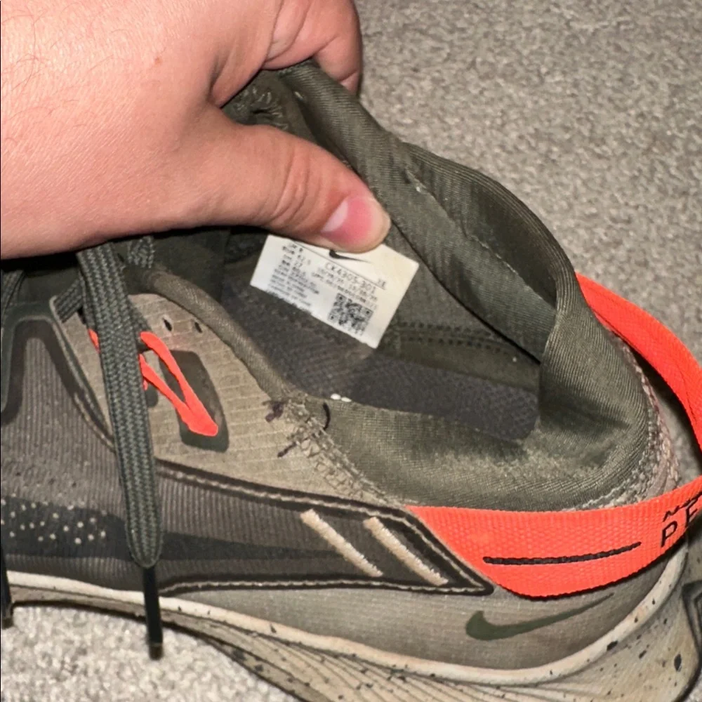 Nike Pegasus Trail 2 Army Green Orange Shoes - Picture 3 of 4
